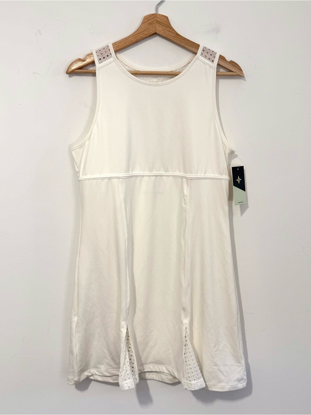 NWT Tuckernuck TNuck Sport Victoria Tennis Dress White Cane Lace Trim Large - Picture 2 of 5